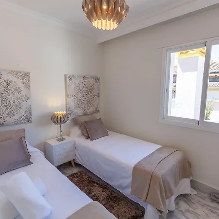 Apartment Luxury Penthouse At Dama De Noche Marbella