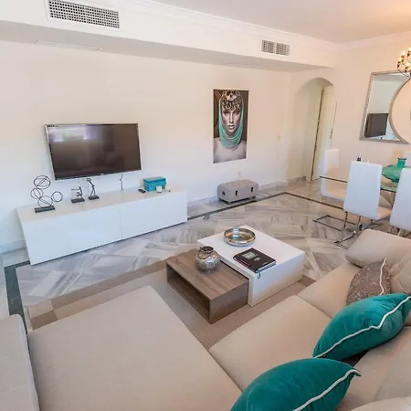 Luxury Penthouse At Dama De Noche Marbella