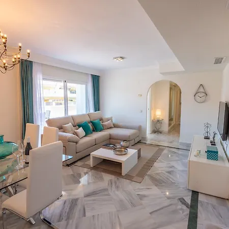 Luxury Penthouse At Dama De Noche Marbella