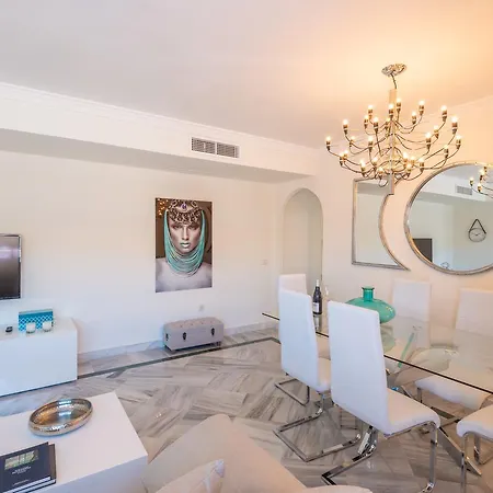 Luxury Penthouse At Dama De Noche Marbella